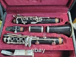 Buffet Crampon R13 Professional Bb Clarinet with 17 Silver Plated Keys BC1131
