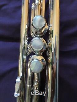 Chicago Benge Trumpet ML Bore, Case Bach, Llewelyn Mouthpiece, Great pro horn