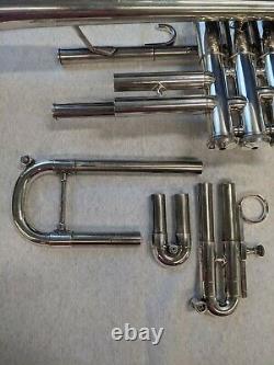 Getzen Eterna Severinsen Model Trumpet 1976-1979 Silver Mutes Mouth Piece Case