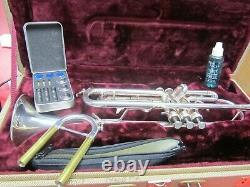 Jupiter XO Model 1602S Trumpet Silver Plate withHard Tan Tweed Case WithO mouth pc