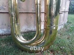 King 1151 Ultimate Professional Series Bb Marching Tuba WithCase & Mouthpiece