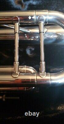 King Silver Flair Professional Trumpet with Case