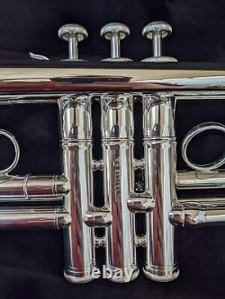 New Carol Brass CTR-5000L-YLT-Bb-S Bb Professional Trumpet Silver with Case