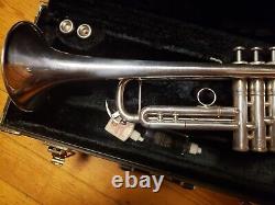 Yamaha Xeno 8335RGS Silver Trumpet With Reversed Leadpipe, Gold Brass Bell