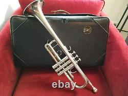 Bach Stradivarius Professional C Trompette Modèle 229 Argent Avec Protecteur Case Occasion