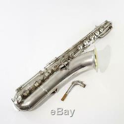 C. G. Conn Chu Berry Saxophone Baryton Sn 189572 Plaque Argent Excellent