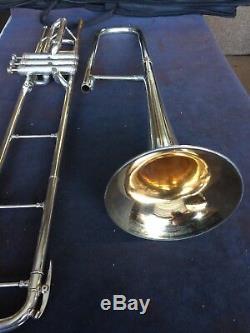 Clôture Trombone Conn Valve Bell Gravé Bell Wold Wash Bell