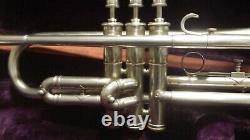 Frank Holton 1929 Modèle Llewellyn Trumpet En Mint Condition De Collectionneur Et De Lecture
