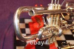 Getzen Eterna C/bb Trumpet Silverplated Avec Embout Buccal Et Étui