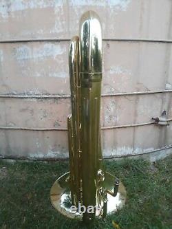King 1151 Ultimate Professional Series Bb Marching Tuba Withcase & Mouthpiece