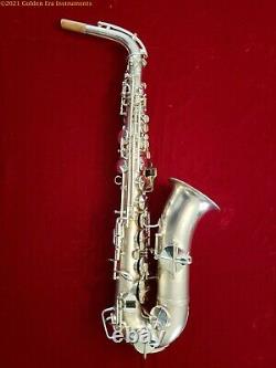 Roi (modèle H. N. White) Alto Saxophone Vers 1924