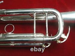 Très Nice Yamaha Xeno Ytr-8335 Silver Plated Trumpet Avec Yamaha Case Et Mpc