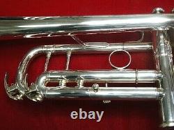 Très Nice Yamaha Xeno Ytr-8335 Silver Plated Trumpet Avec Yamaha Case Et Mpc